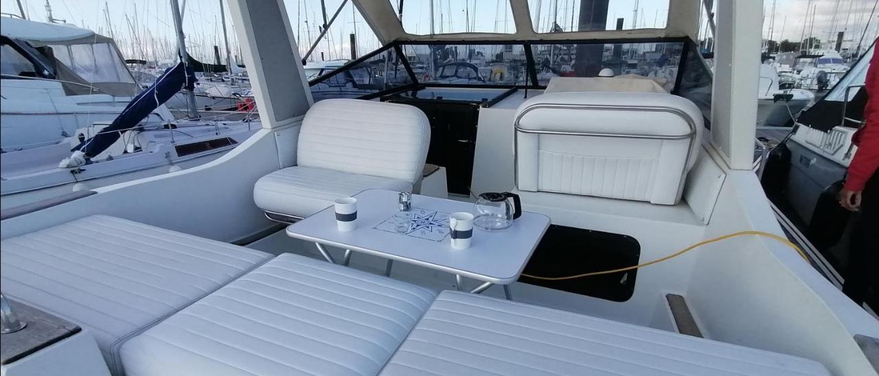 Sejour Insolite Sur Un Yacht. Bateau Hotel A Quai. 拉罗歇尔 外观 照片