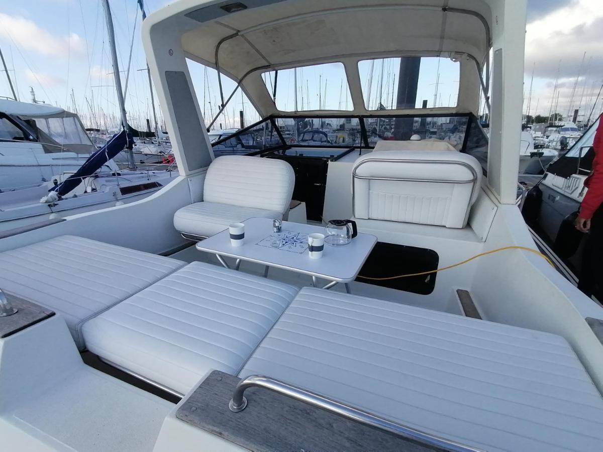 Sejour Insolite Sur Un Yacht. Bateau Hotel A Quai. 拉罗歇尔 外观 照片